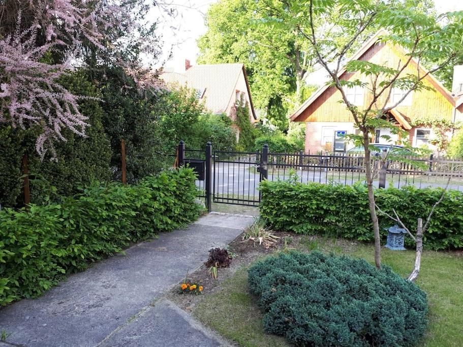 Auftanken Im Gruenen _ Just4You_B.Berlin Neuenhagen bei Berlin Ngoại thất bức ảnh